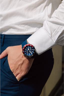 Bulova Classic 44mm 98A288 Mens, detail view 4