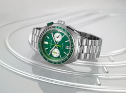 Bulova 98B468 43mm watch, detail view 2