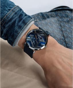Guess GW0625G1 Silver Tone 44mm Herrenuhr, Detailansicht 3