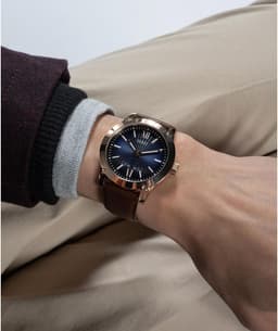 Guess 44mm Herrenuhr, Detailansicht 3