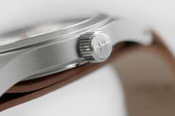 Hamilton Khaki Field 38mm 439511 Mens, detail view 3
