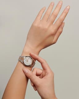 Longines Conquest Classic 29.5mm Womens, detail view 4