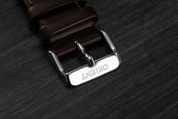 Orient 40.5mm watch, detail view 5